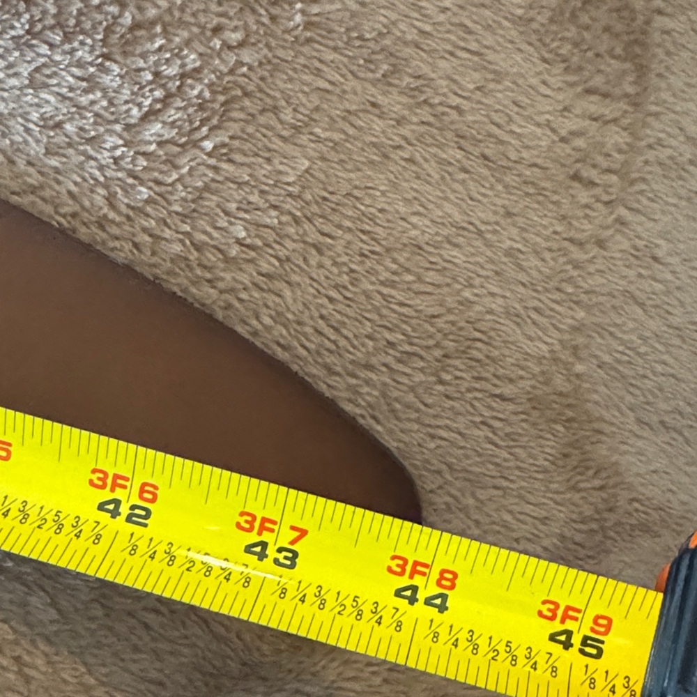 Gucci Tan Leather Belt with Gold GG Buckle - Picture 4 of 10